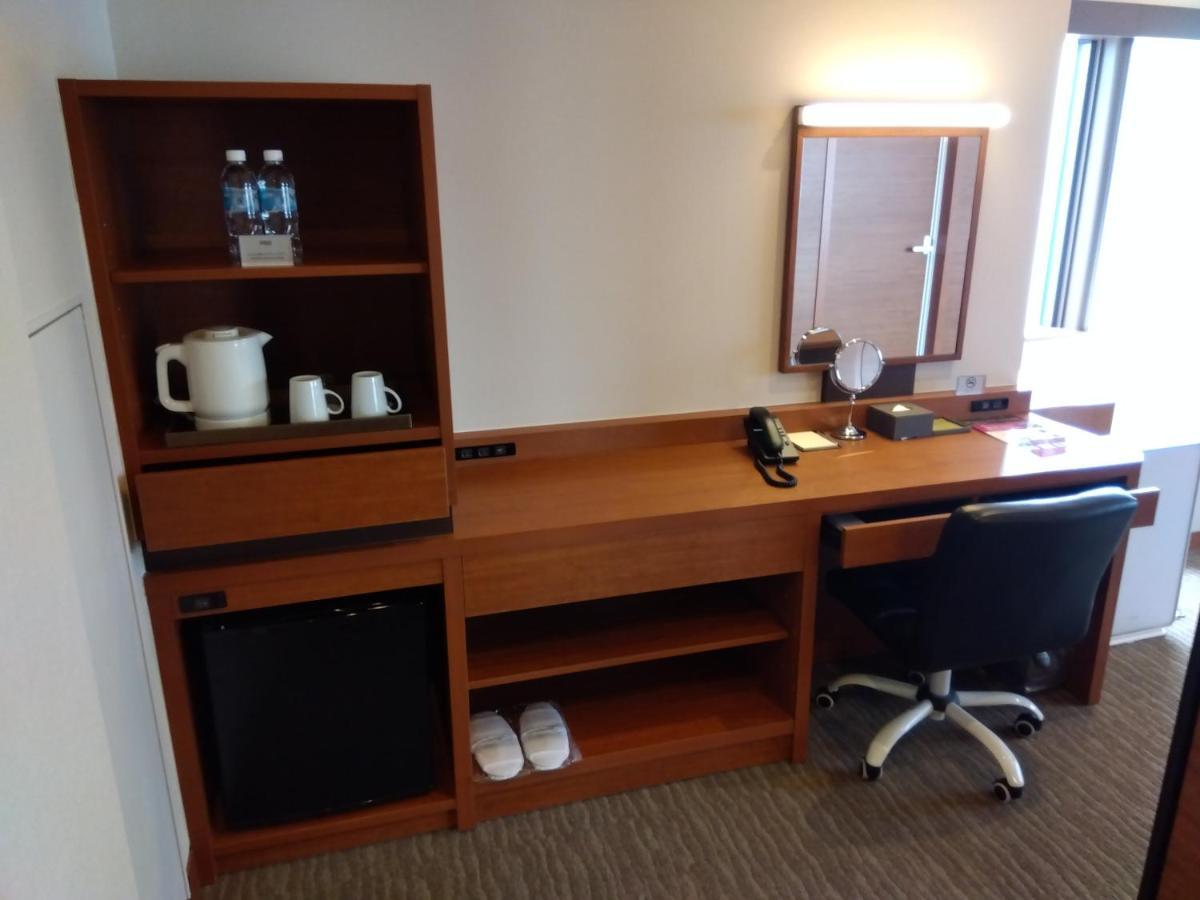 Odysis Suites Osaka Airport Hotel Идзумисано Экстерьер фото