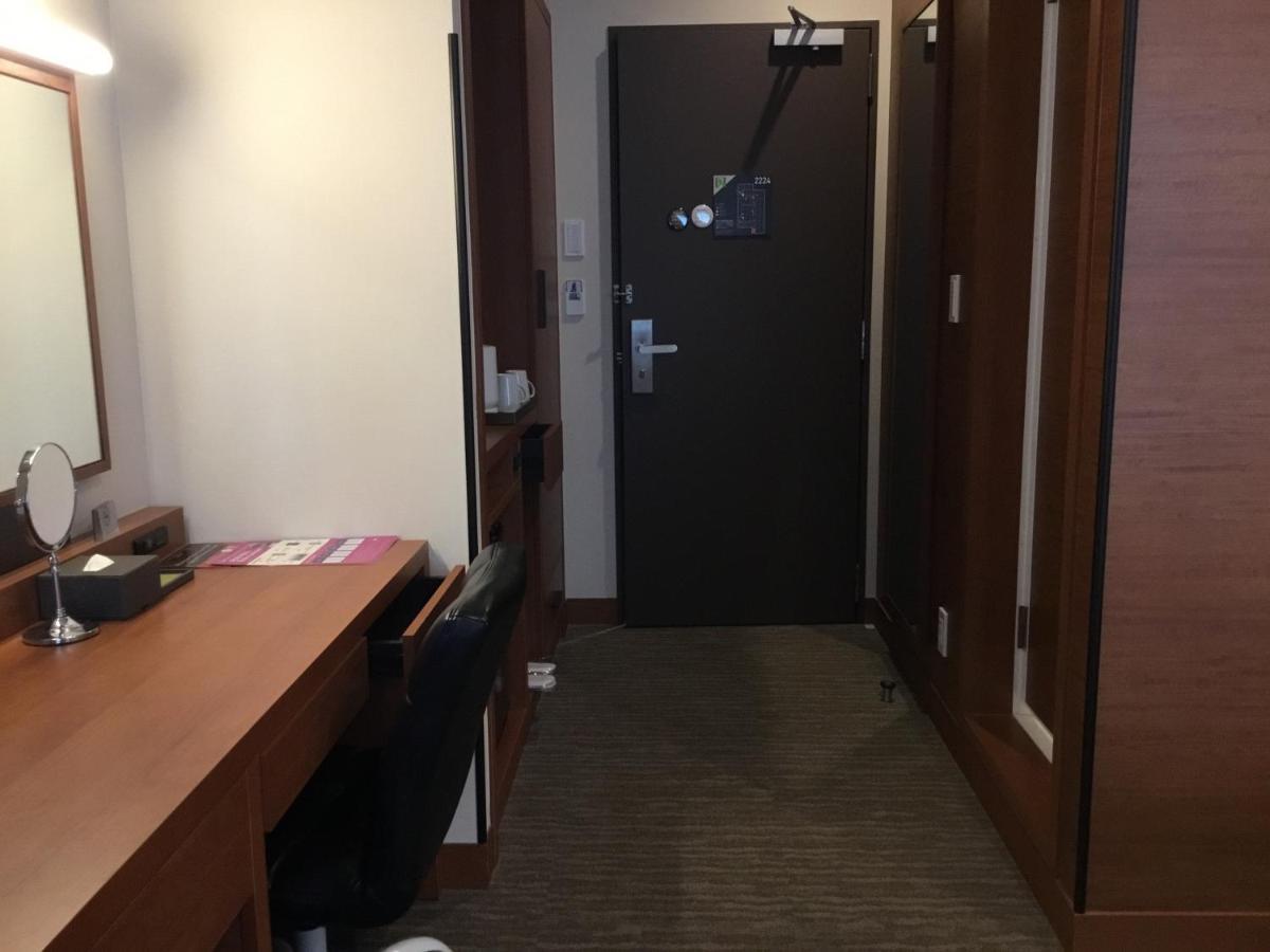 Odysis Suites Osaka Airport Hotel Идзумисано Экстерьер фото